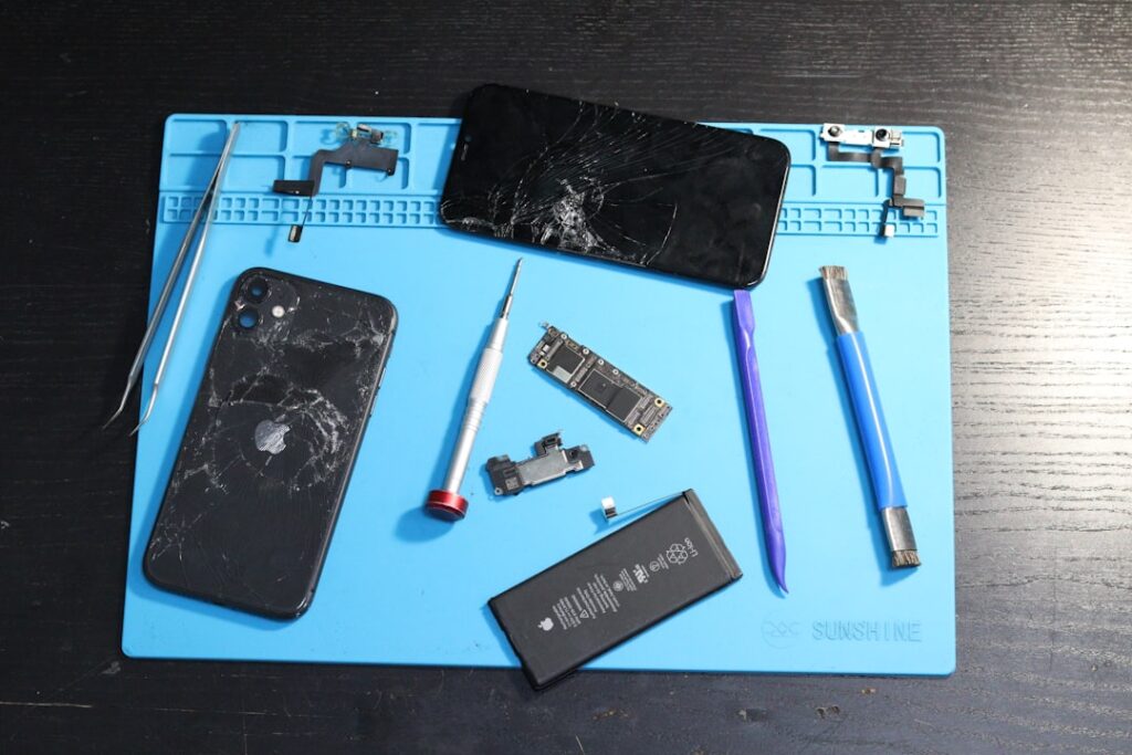 Разбил iPhone: как спасти данные до похода в сервис