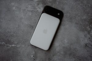 Батарея iPhone просит замены: как понять это до похода в сервис